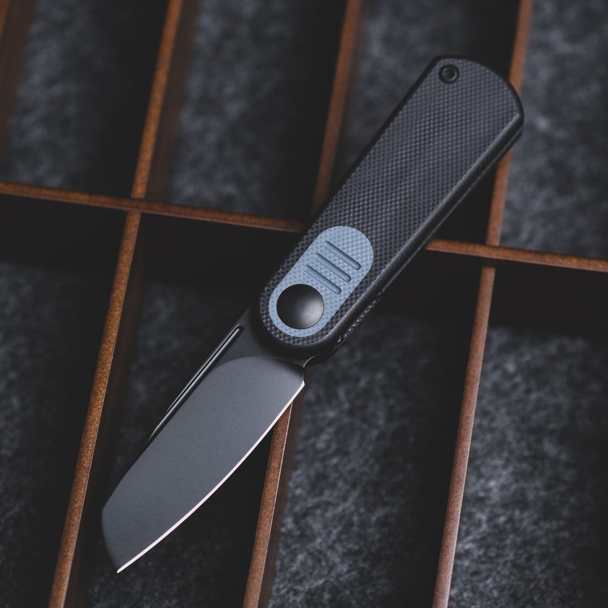 URBAN Baby Barlow - Tuxedo G10 - URBAN EDC®