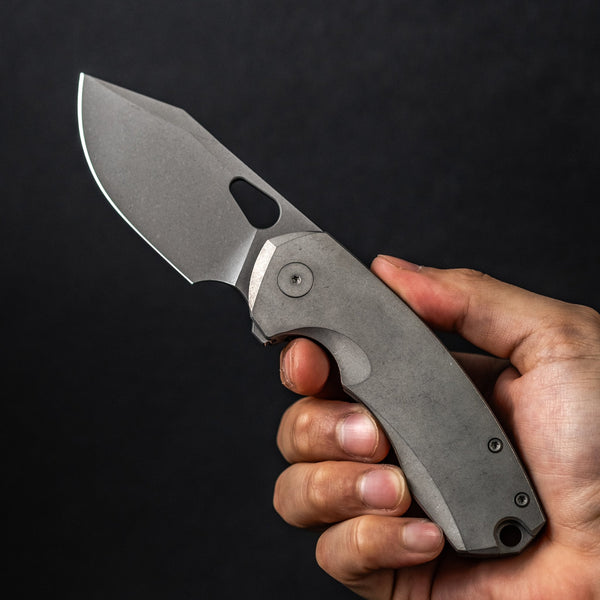 URBAN Becerro - Darkwashed Magnacut & Darkwashed Titanium - URBAN EDC®