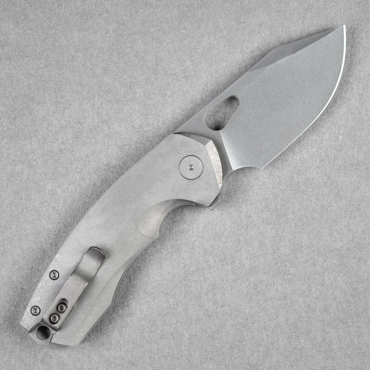 URBAN Becerro - Darkwashed Magnacut & Darkwashed Titanium - URBAN EDC®