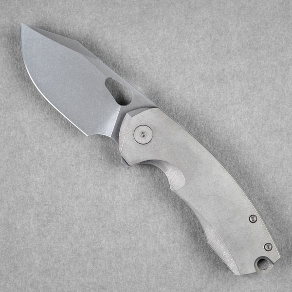 URBAN Becerro - Darkwashed Magnacut & Darkwashed Titanium - URBAN EDC®