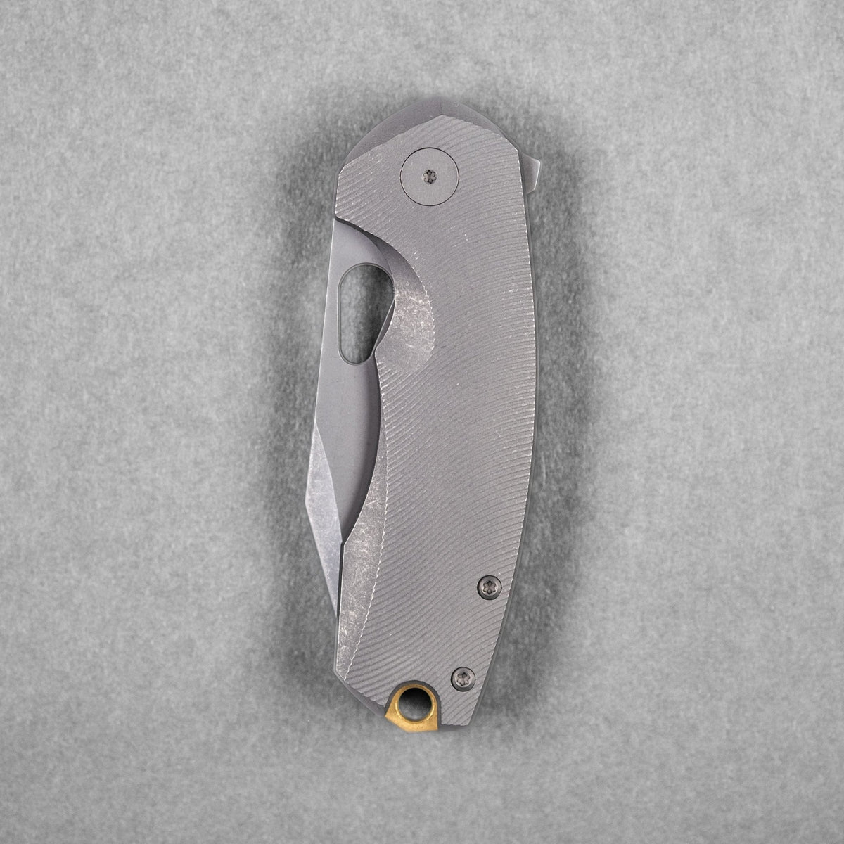 URBAN Becerro - Darkwashed Magnacut & Darkwashed Titanium w/ Micro Milling - URBAN EDC®