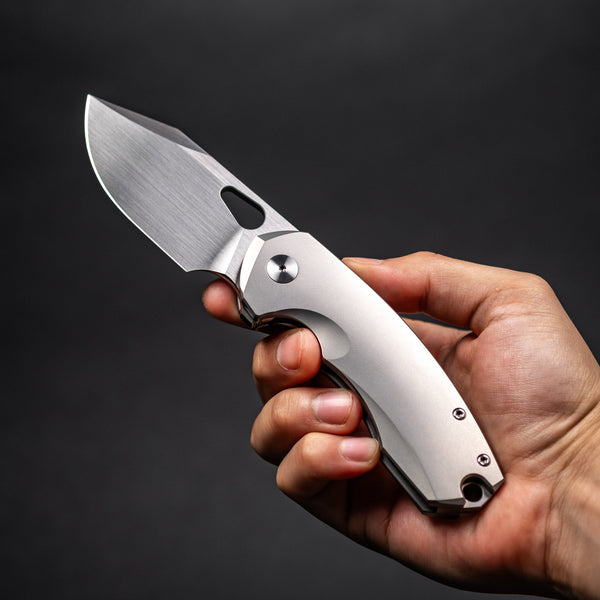 URBAN Becerro - Hand - Rubbed Magnacut & Plain Titanium - URBAN EDC®