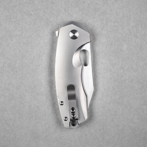 URBAN Becerro - Hand - Rubbed Magnacut & Plain Titanium - URBAN EDC®