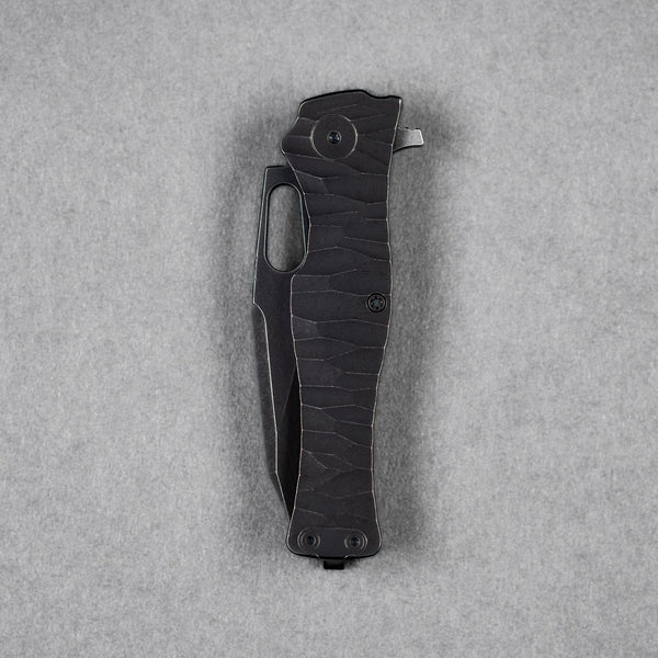 URBAN Castellan - Blackwashed Magnacut & Blackwashed Titanium w/ Rock Texture - URBAN EDC®