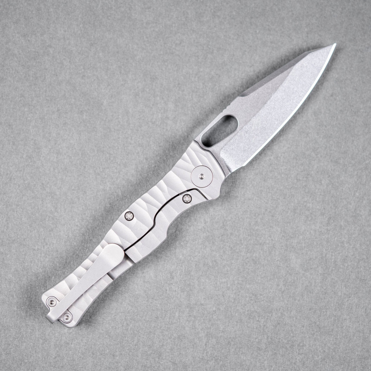 URBAN Castellan Non - Flipper - Stonewashed Vanax & Stonewashed Titanium w/ Rock Texture - URBAN EDC®