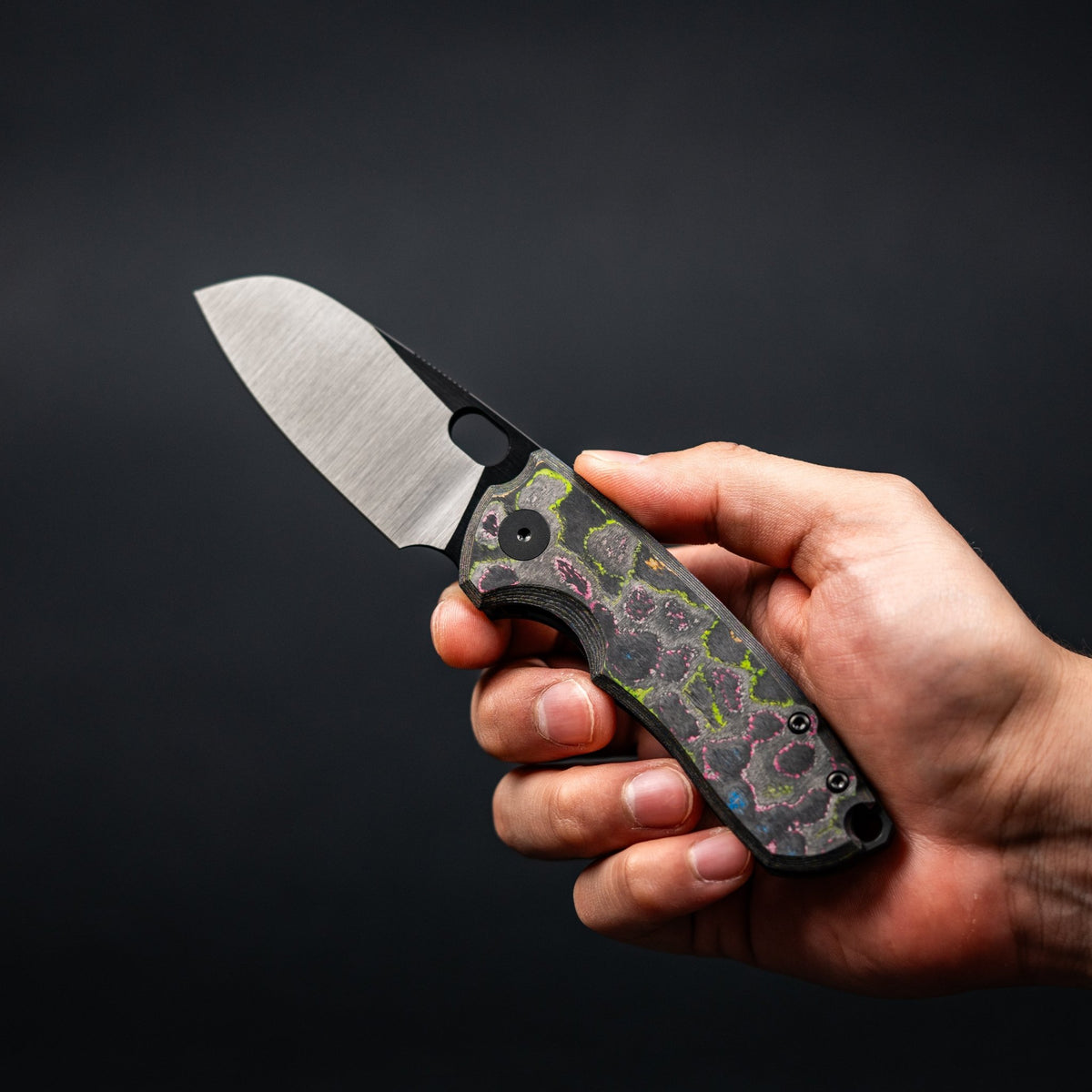 URBAN F5.5 - Belt Satin DLC Magnacut & 80s Camo Carbon - URBAN EDC®