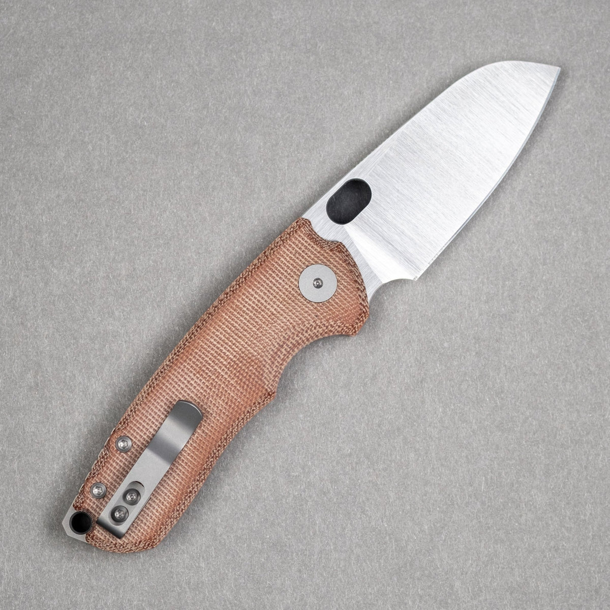 URBAN F5.5 - Brown Micarta & Satin Magnacut - URBAN EDC®