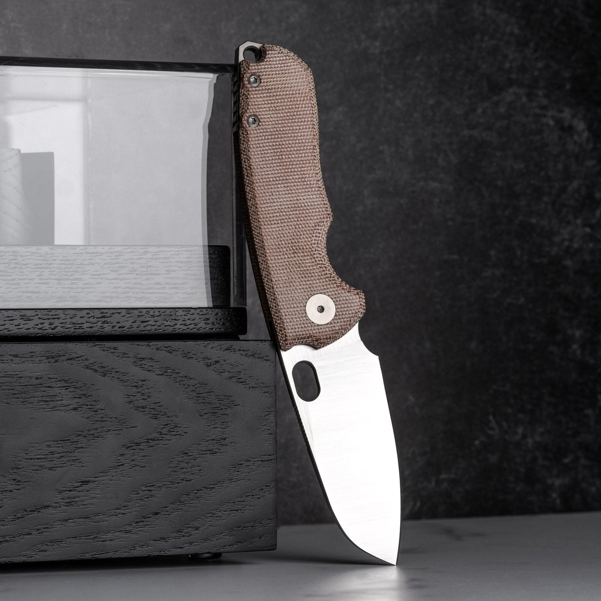 URBAN F5.5 - Brown Micarta & Satin Magnacut - URBAN EDC®
