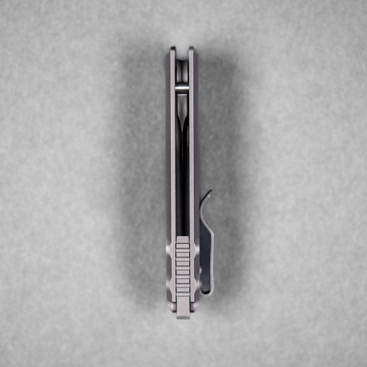 URBAN F5.5 - Dark - Rubbed Magnacut & Darkwashed Titanium - URBAN EDC®