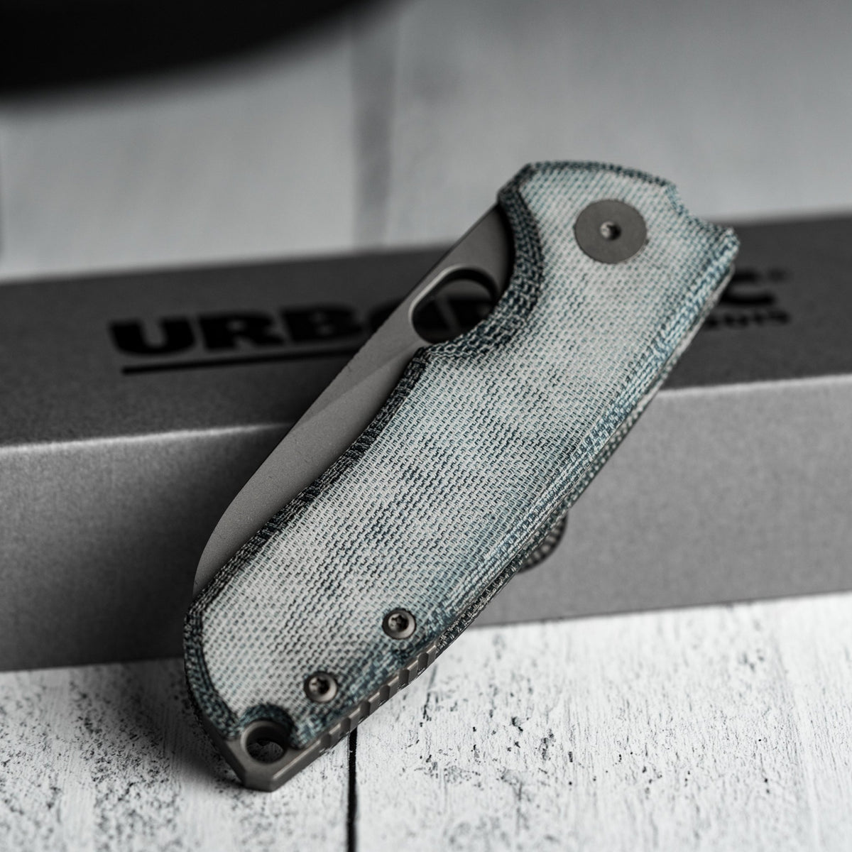 URBAN F5.5 - Darkwashed Magnacut & Blue Denim Micarta - URBAN EDC®