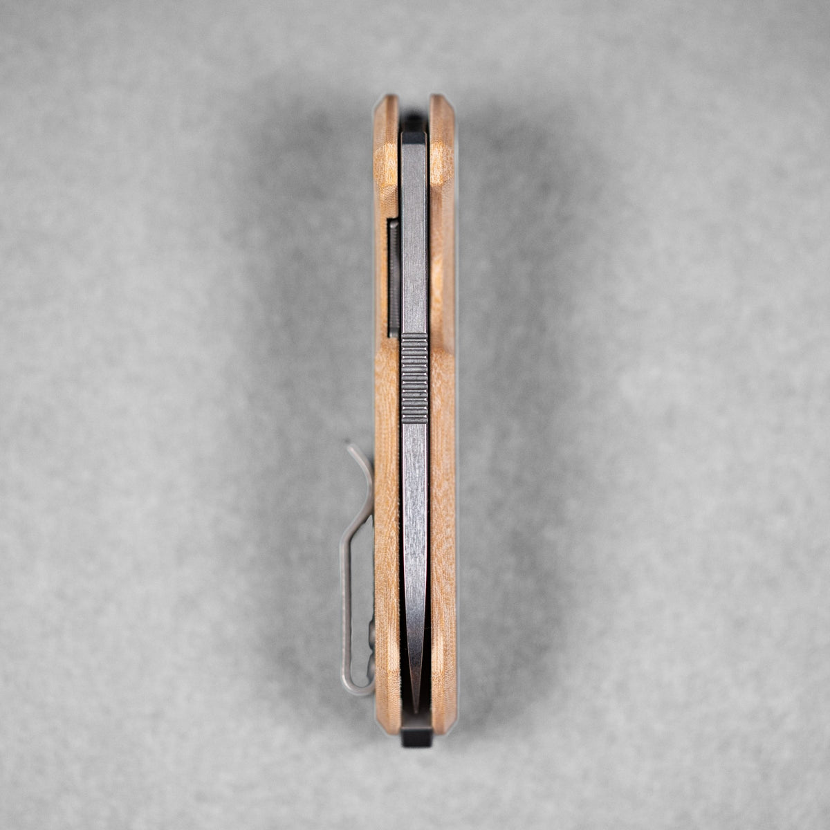 URBAN F5.5 - Fine Stonewashed Magnacut & Natural Linen Micarta - URBAN EDC®