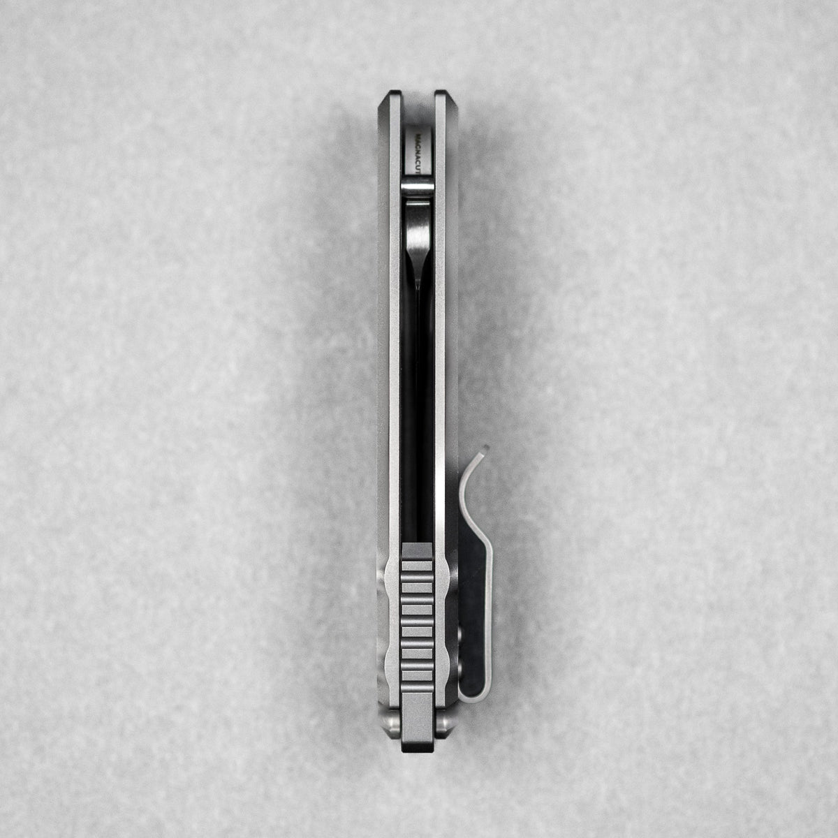 URBAN F5.5 - Hand - Rubbed Magnacut & Blasted Titanium - URBAN EDC®