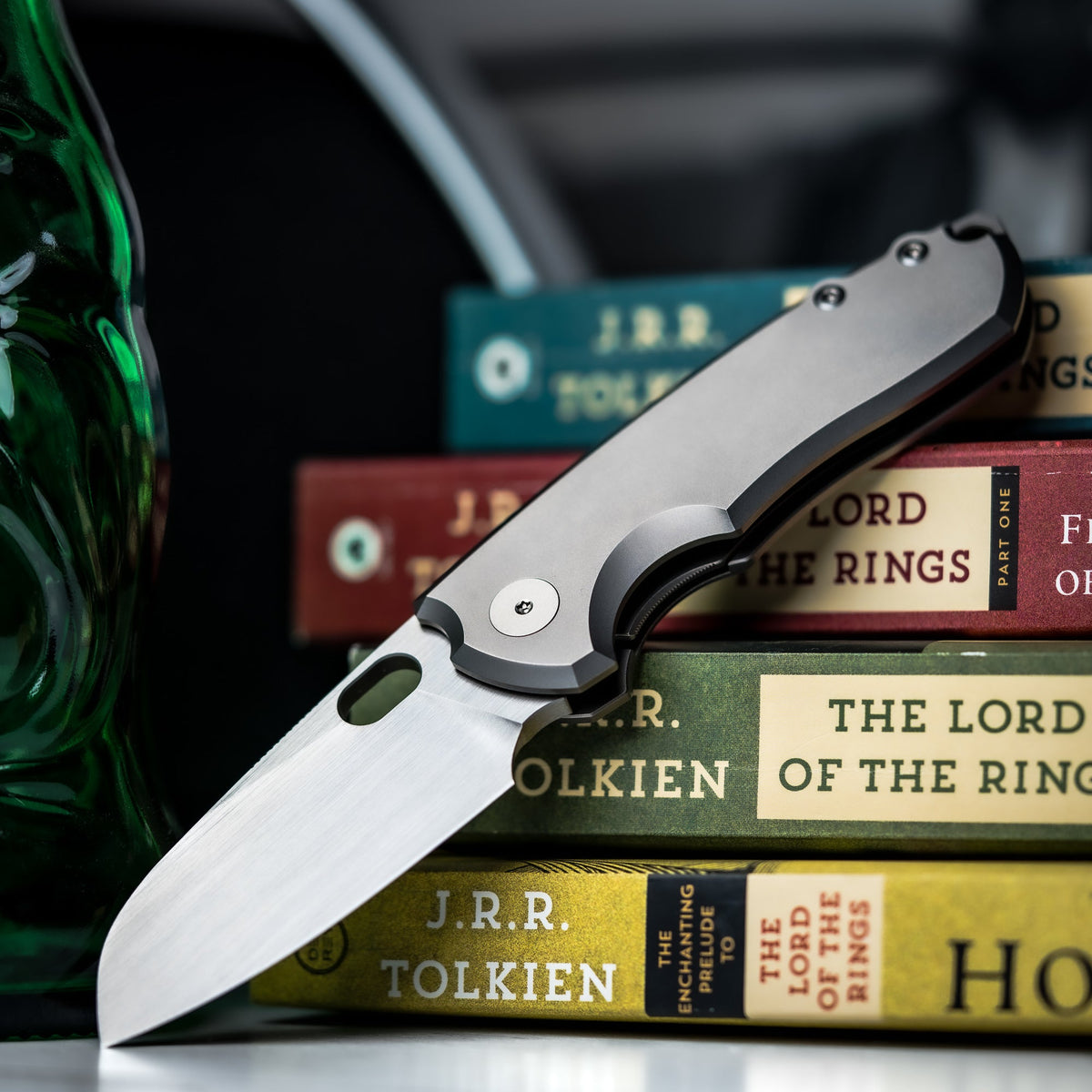 URBAN F5.5 - Hand - Rubbed Magnacut & Blasted Titanium - URBAN EDC®