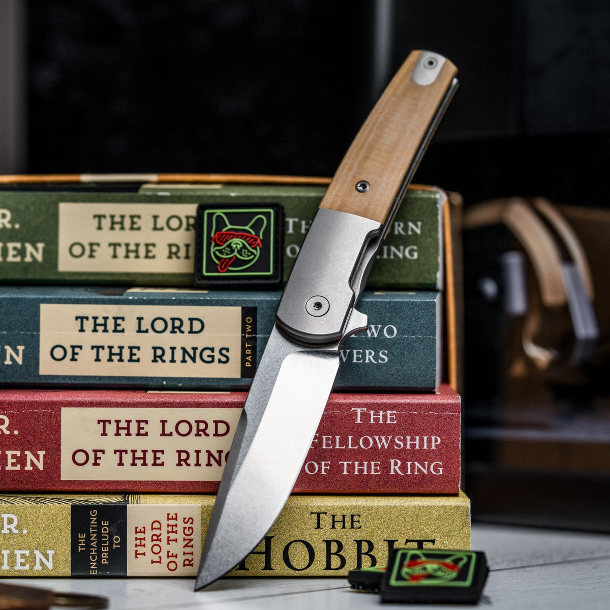 URBAN Finback - Natural Linen Micarta w/ Stonewashed Magnacut - URBAN EDC®