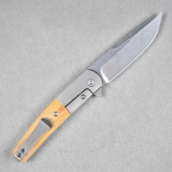 URBAN Finback - Natural Linen Micarta w/ Stonewashed Magnacut - URBAN EDC®