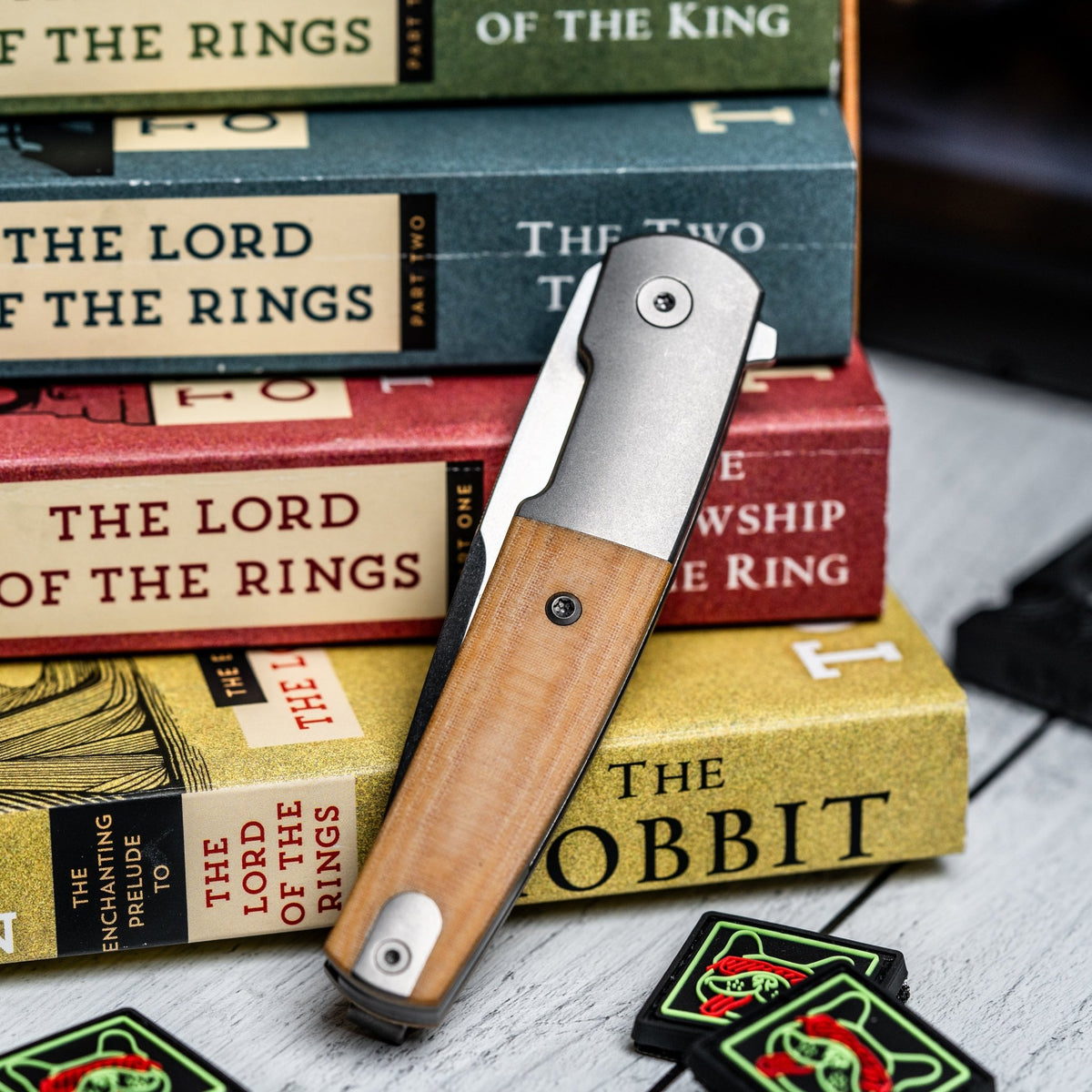 URBAN Finback - Natural Linen Micarta w/ Stonewashed Magnacut - URBAN EDC®
