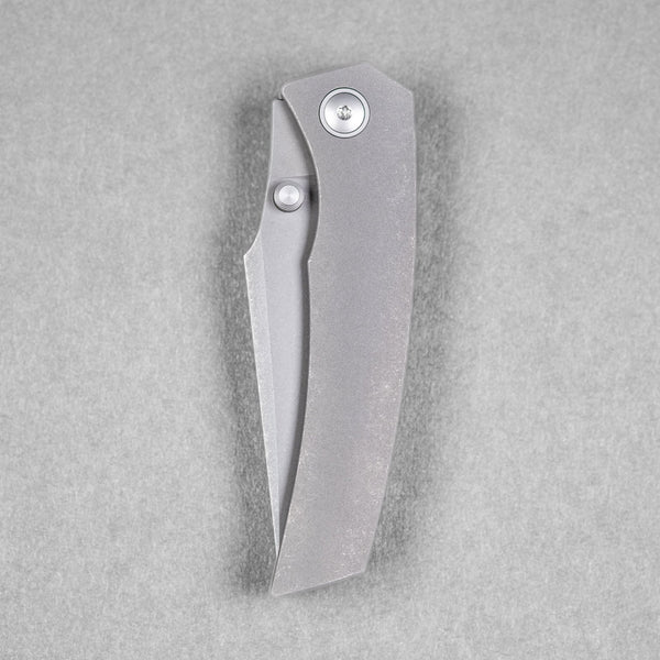 URBAN Isurus - Darkwashed Magnacut & Darkwashed Titanium Integral w/ Bead Blasted Ti Hardware - URBAN EDC®