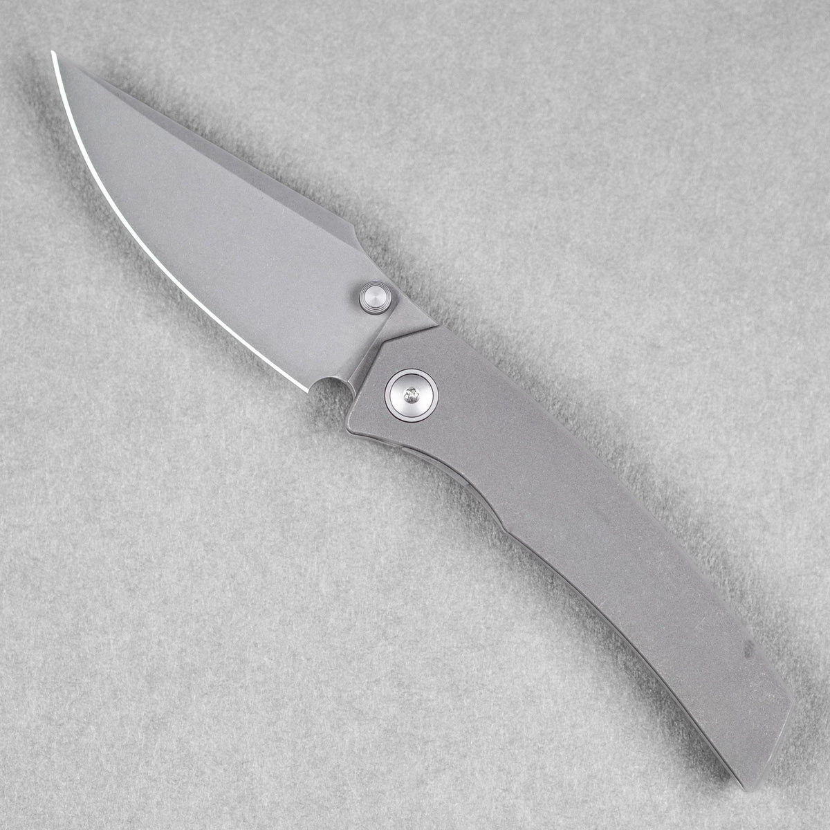 URBAN Isurus - Darkwashed Magnacut & Darkwashed Titanium Integral w/ Bead Blasted Ti Hardware - URBAN EDC®