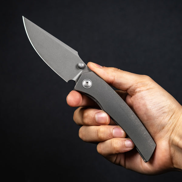 URBAN Isurus - Darkwashed Magnacut & Darkwashed Titanium Integral w/ Bead Blasted Ti Hardware - URBAN EDC®