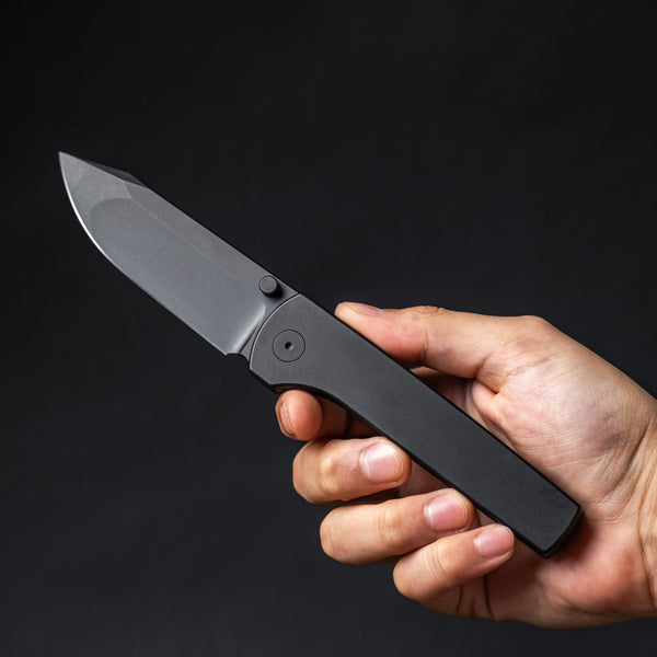 URBAN Miso - Blackwashed Titanium w/ Blackwashed Compound Hollow Magnacut - URBAN EDC®