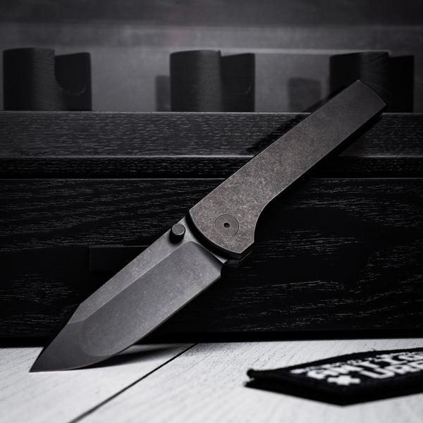 URBAN Miso - Blackwashed Titanium w/ Blackwashed Compound Hollow Magnacut - URBAN EDC®