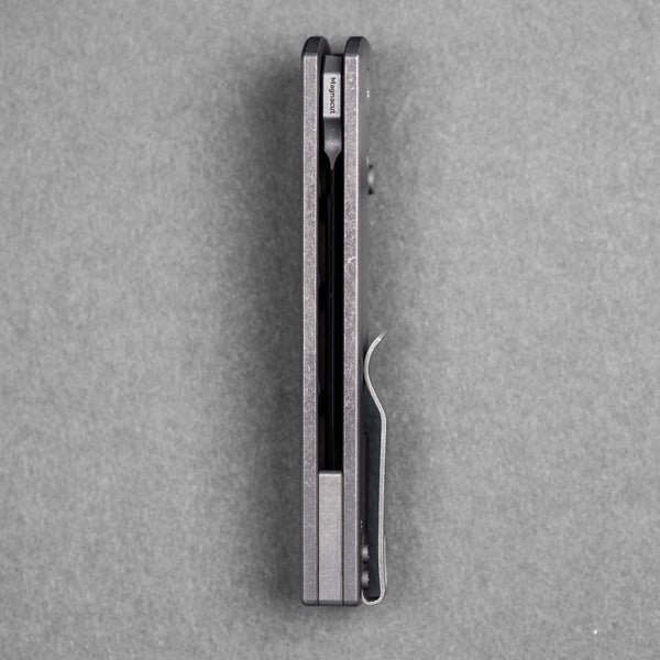 URBAN Miso - Darkwashed Titanium w/ Darkwashed Compound Hollow Magnacut - URBAN EDC®