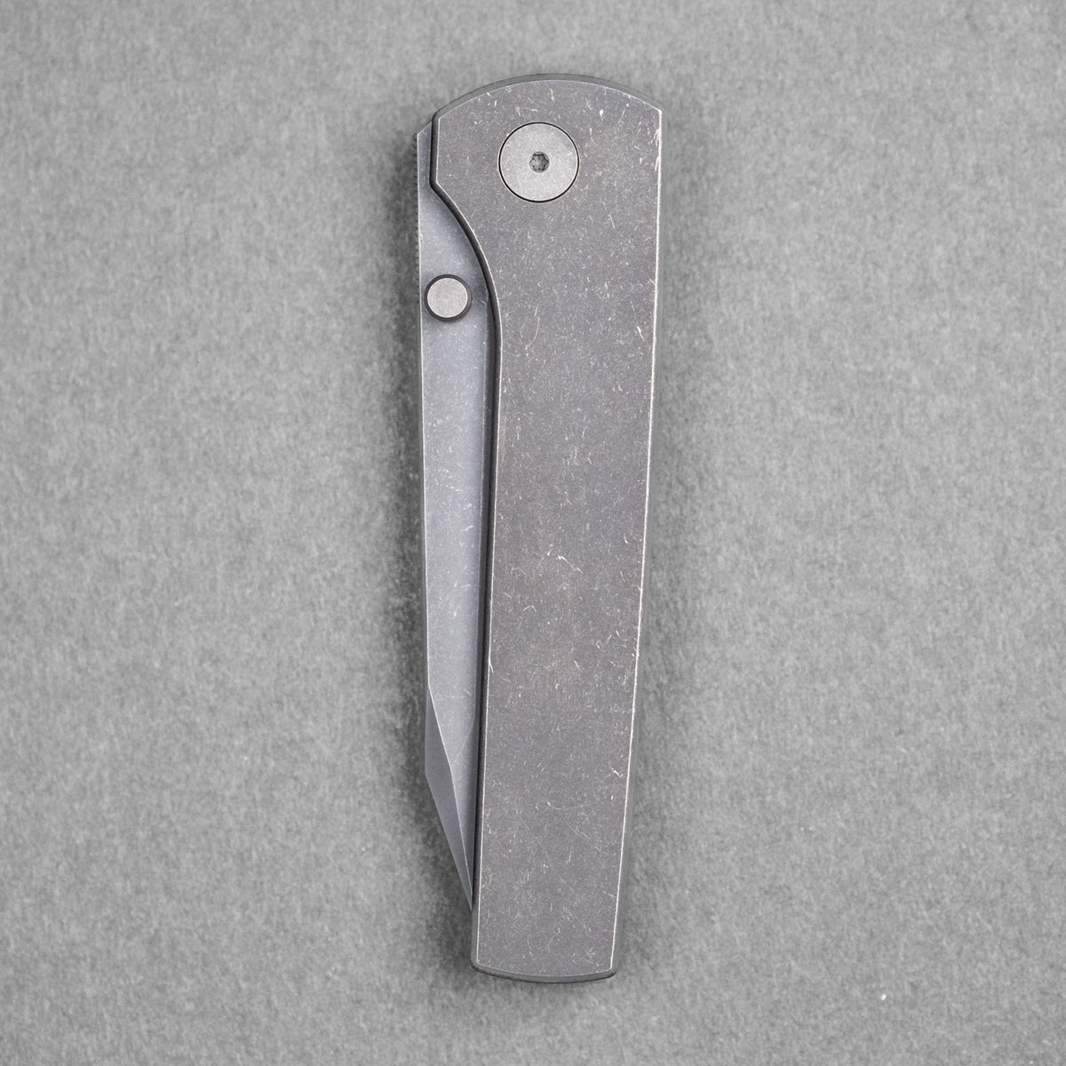 URBAN Miso - Darkwashed Titanium w/ Darkwashed Compound Hollow Magnacut - URBAN EDC®