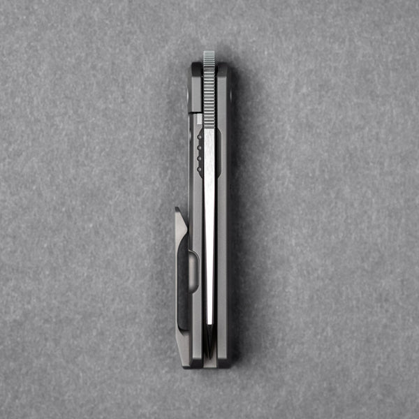 URBAN Straighthawk - Darkblasted Titanium w/ Hand - Rubbed Magnacut - URBAN EDC®