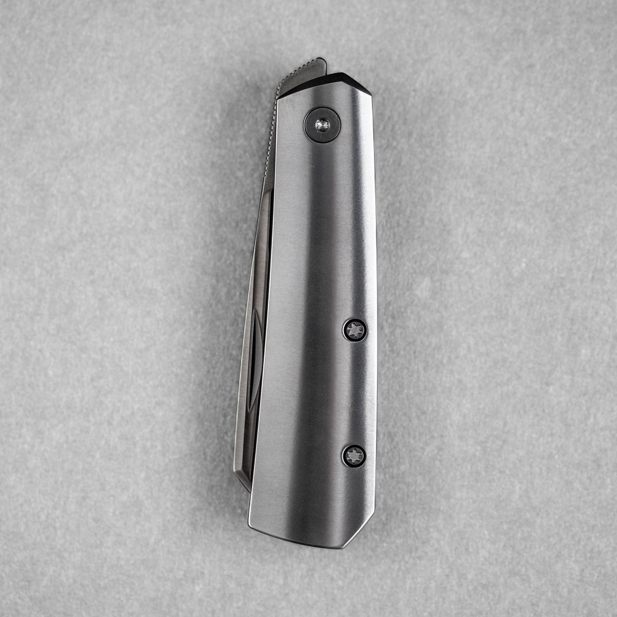 URBAN Straighthawk - Polished DLC Magnacut & Polished Zirc w/ Polished Zirc Backspacer - URBAN EDC®