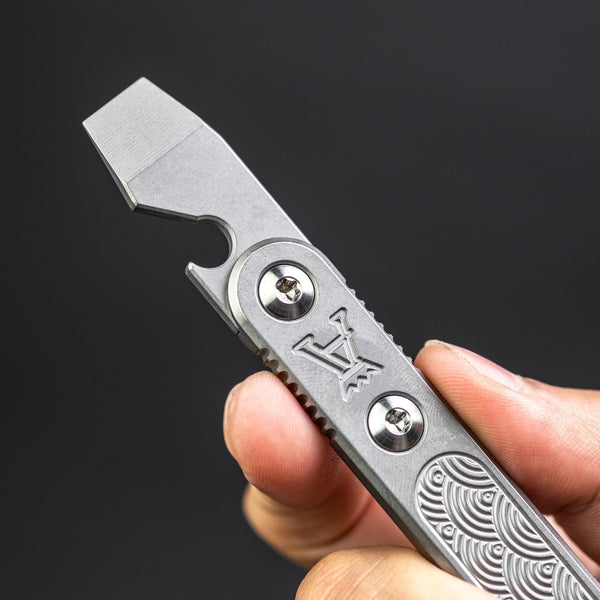 Ansø Knives Astra Prybar - Seigaiha Milled Titanium (Exclusive) - URBAN EDC®
