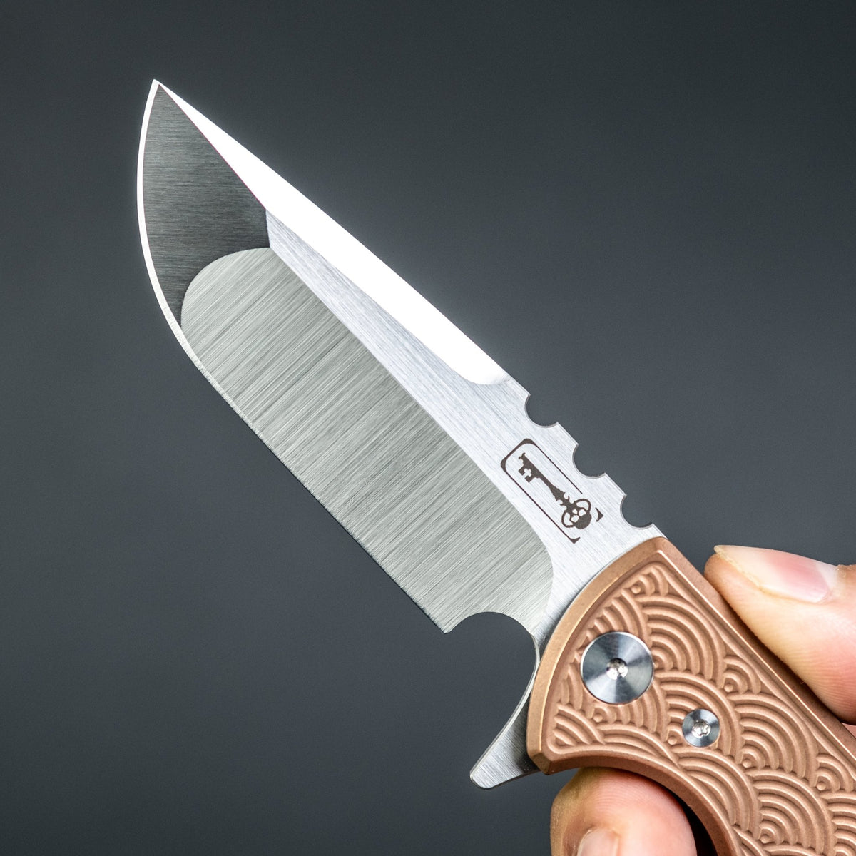 Chaves T.A.K Flipper - Seigaiha Engraved Copper (Exclusive) - URBAN EDC®