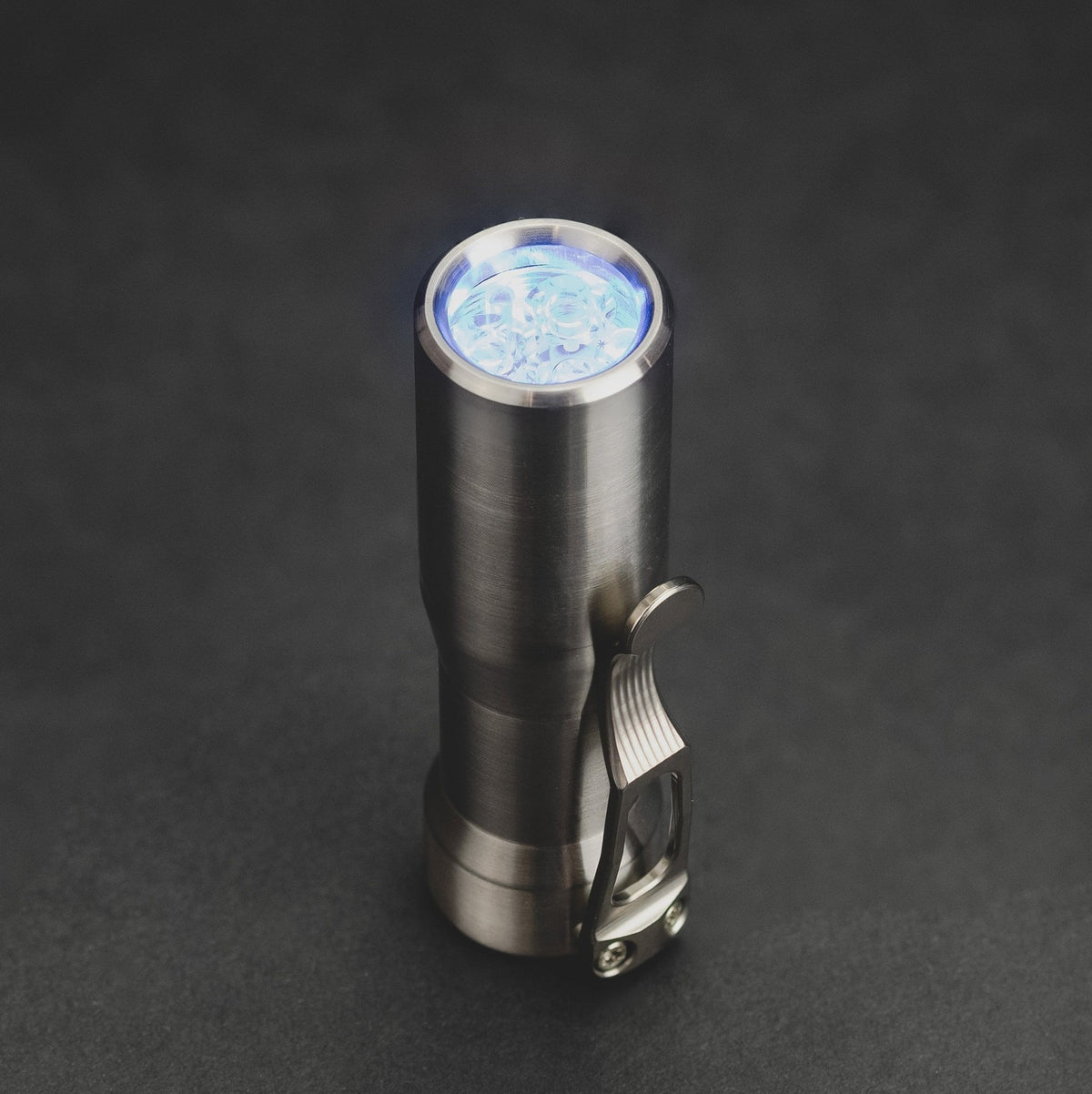 CWF Lights Arcadian - Titanium (Custom) - URBAN EDC®
