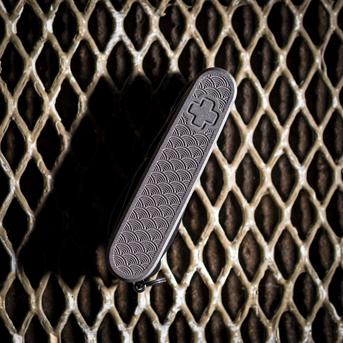 Daily Customs Super Tinker 91.2 Titanium - Seigaiha Scales (Exclusive) - URBAN EDC®