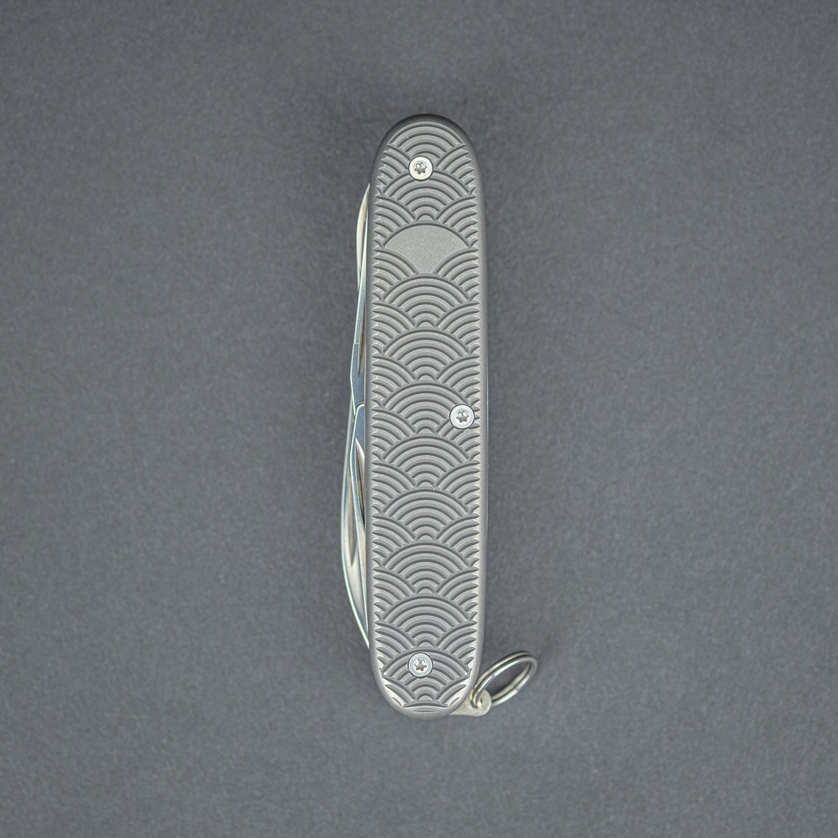 DE Custom Forge Pioneer X 93mm - Titanium Scales w/ Seigaiha Milling (Exclusive) - URBAN EDC®