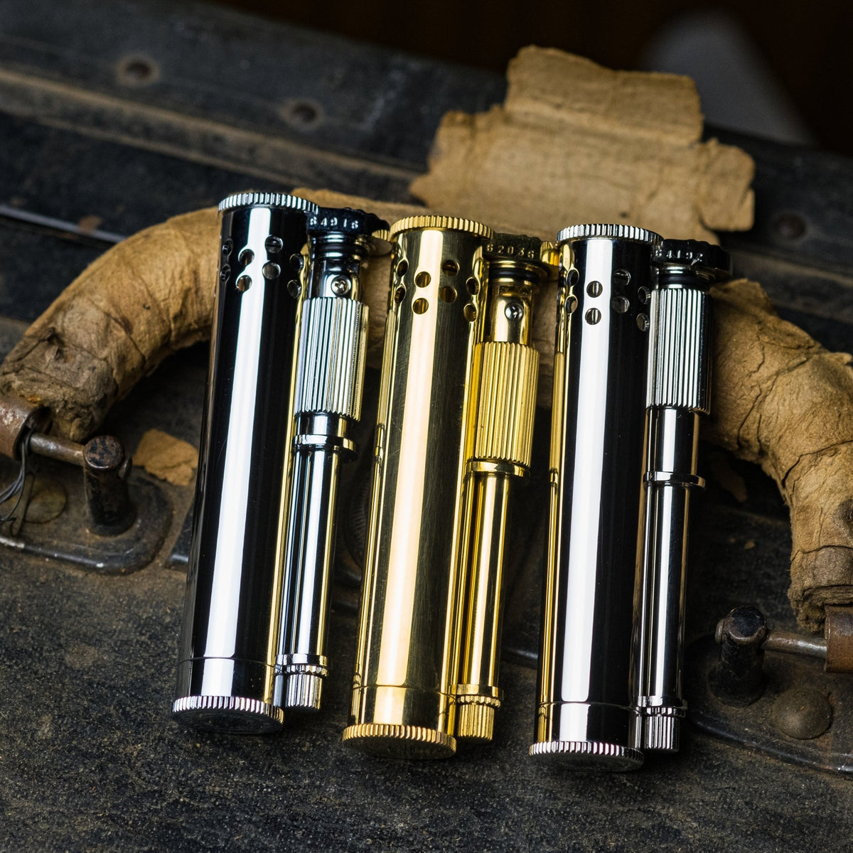 Tokyo Pipe Co. Douglass Field S Lighter - URBAN EDC®