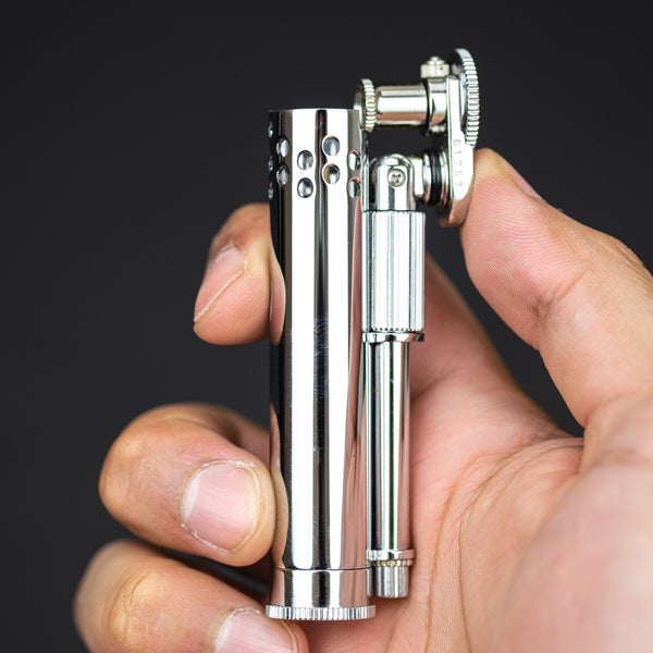 Tokyo Pipe Co. Douglass Field S Lighter - URBAN EDC®