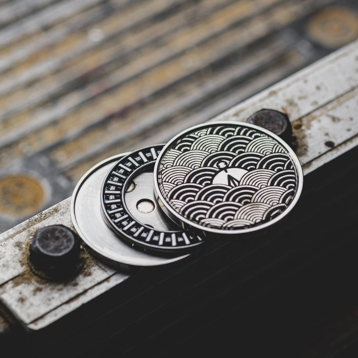Umburry Super Click Haptic Coin with Seigaiha Motif - Titanium (Exclusive) - URBAN EDC®