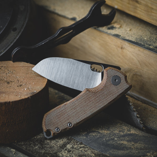 URBAN F5.5 - Brown Micarta & Satin Magnacut - URBAN EDC®
