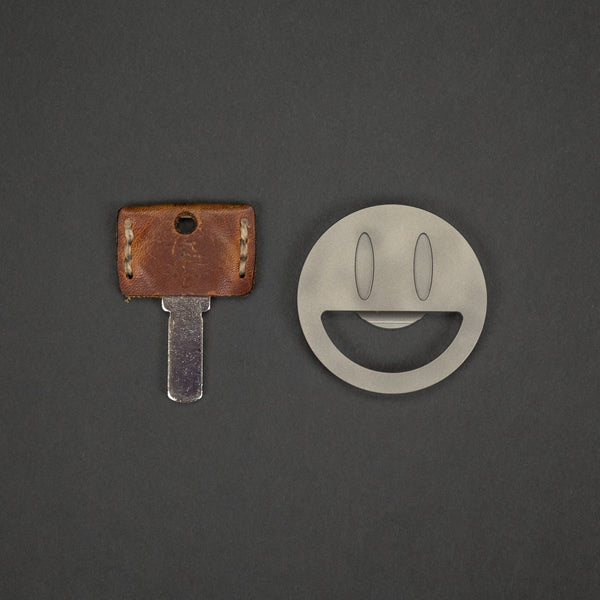 URBAN Mr. Happy Bottle Opener - Zirconium - URBAN EDC®