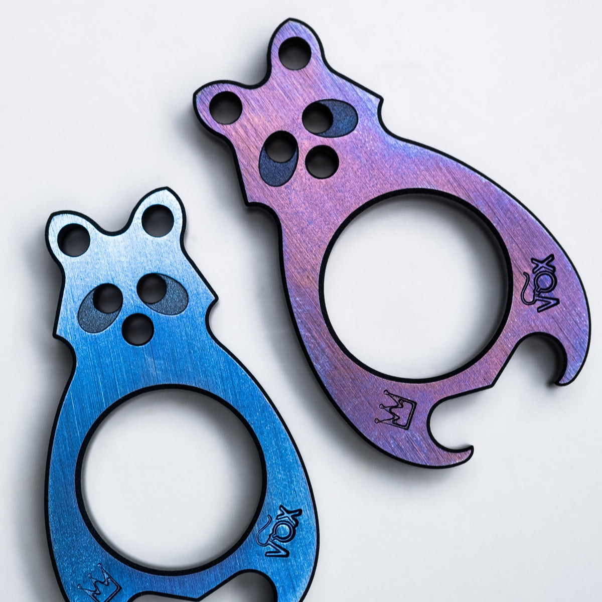 VoxDesign 3/8" Tiny 'Gus' Raccoon - Titanium - URBAN EDC®