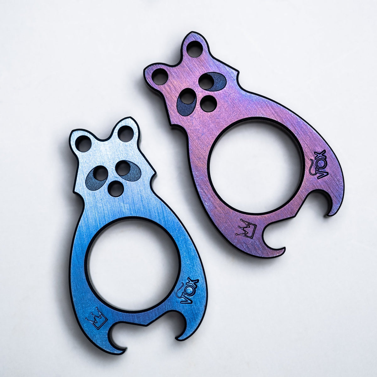 VoxDesign 3/8" Tiny 'Gus' Raccoon - Titanium - URBAN EDC®